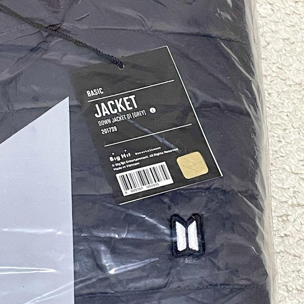 [USED] Official BTS (Bangtan Boys) Down Jacket, Black, Size L
