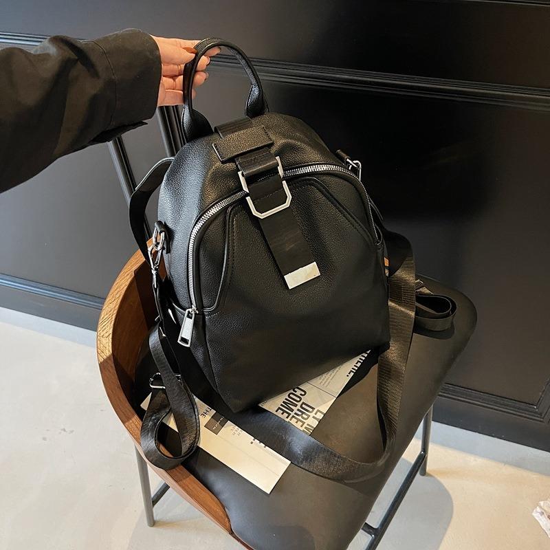 Large Capacity Bag Women's New Niche Shoulder Messenger Bag Multi-functional Travel Backpack