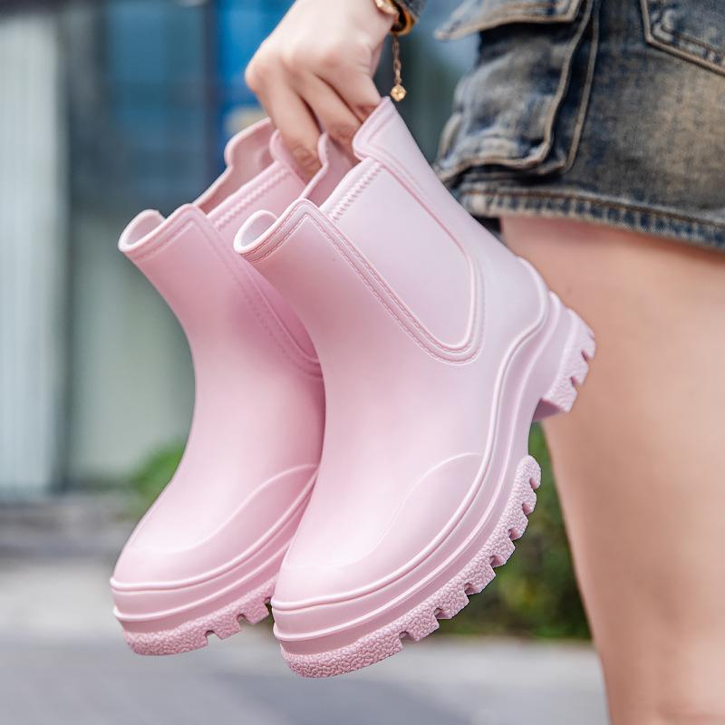 Spot 2025 Women's New Waterproof Shoes Rain Boots Outdoor Wear Work Rubber Shoes Light Rain Shoes Women