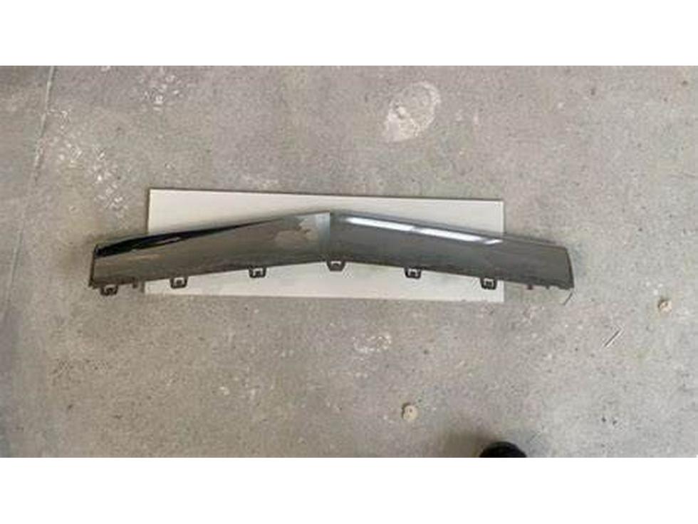 Front Bumper Center Trim Bright Strip for Mercedes-Benz CLS300 CLA260 W218