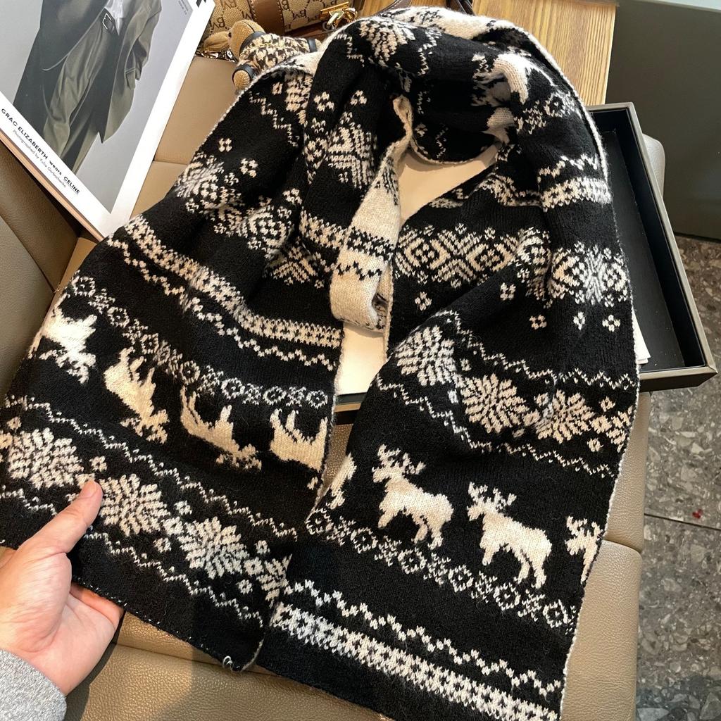 Atmosphere Christmas Tree Deer Blended Knitted Scarf Women's Winter Warm Thickened Cold-proof Wool Scarf