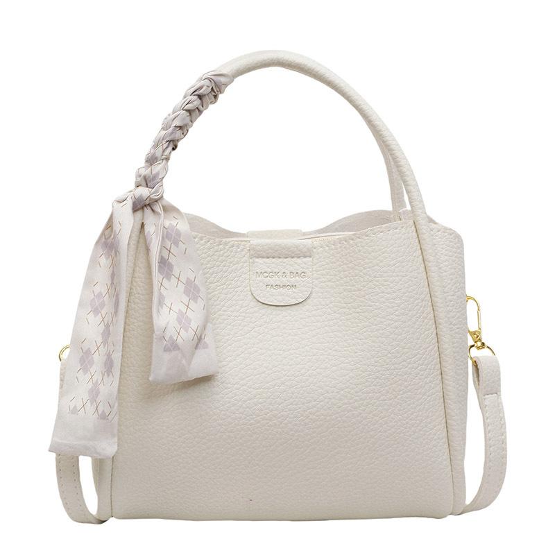 Popular Vegetable Basket Handbag Women's Spring New Bucket Bag Soft Leather Commuter Shoulder Messenger Bag