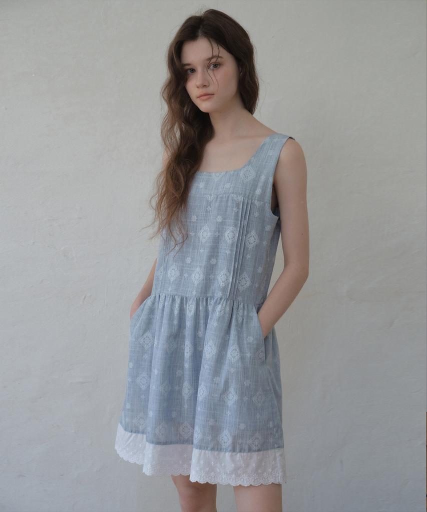 Aueonoseuteljia Mori Embroidered Pintuck Dress_Blue(O26Ops02)
