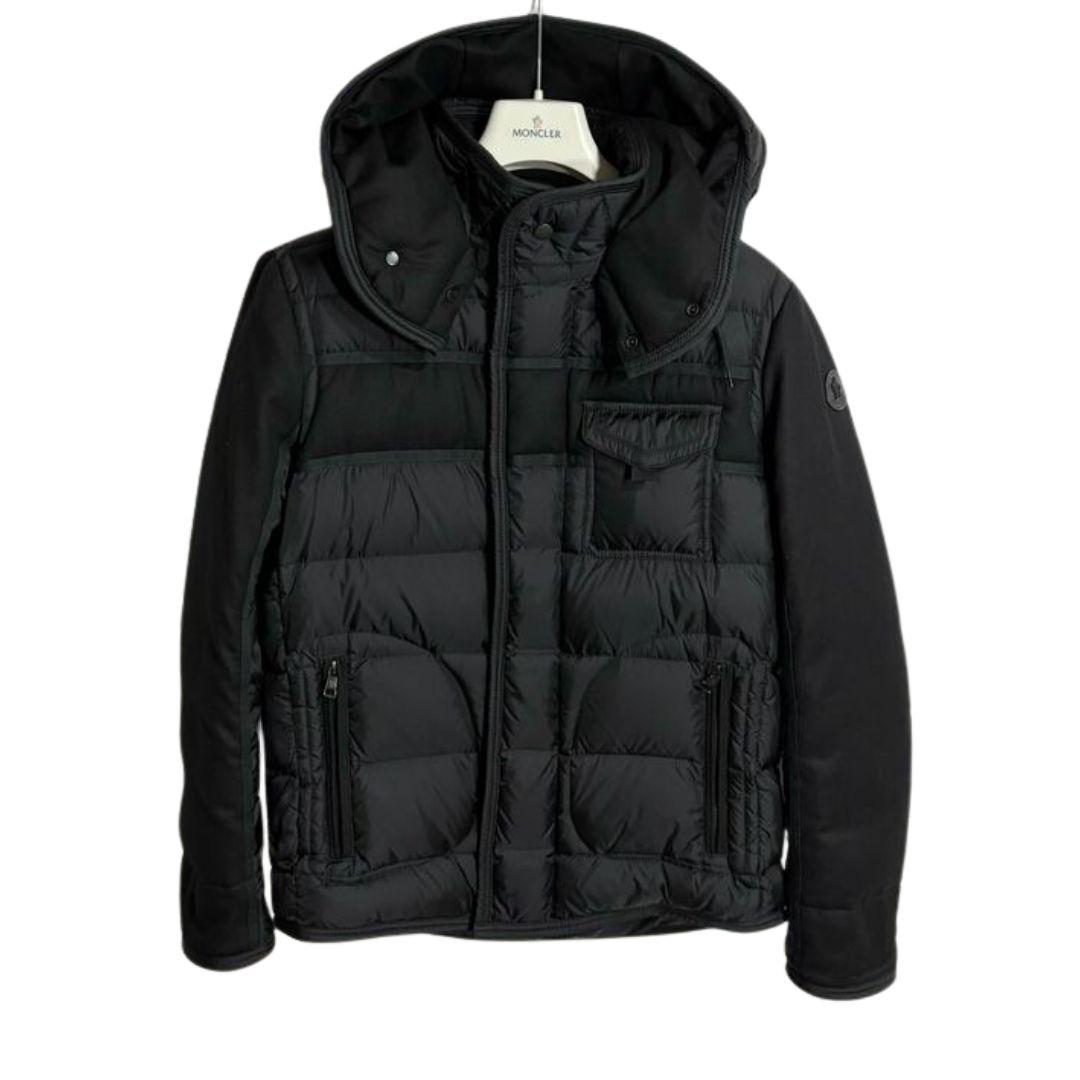 

Used MONCLER RYANDown jacket Nylon mens