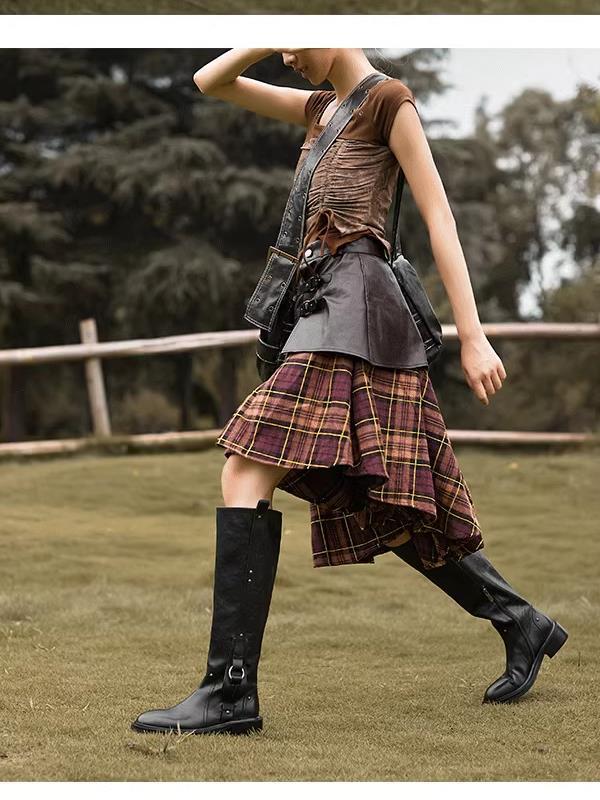 

Версия из коровьей кожи высоких рыцарских сапог женские металлические пряжки черные ботфорты до колена узкие ретро толстый каблук ковбойские сапоги в западном стиле 40