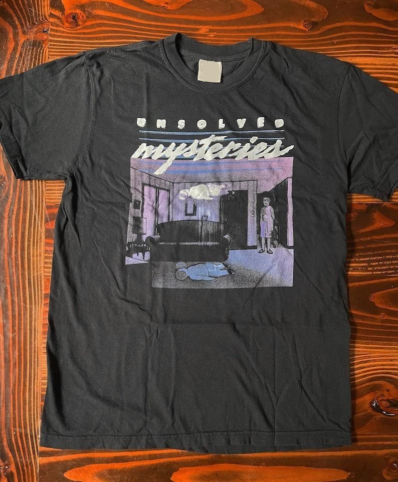 Unsolved Mystery s - Bobby Ascends T-Shirt L