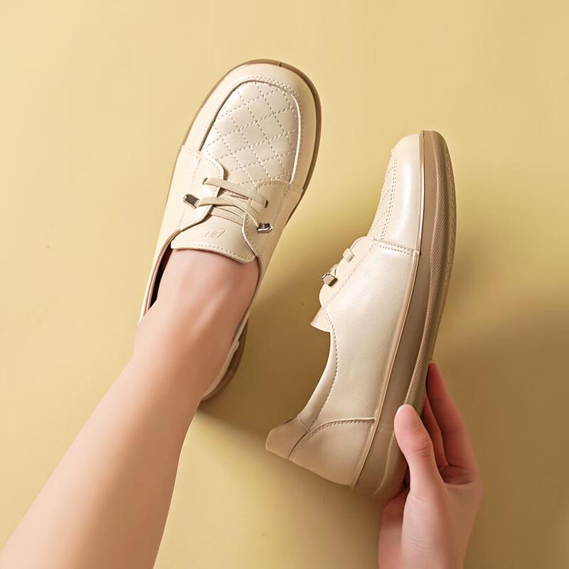 Warrior Women's Soft Sole Commuter Flat Shoes