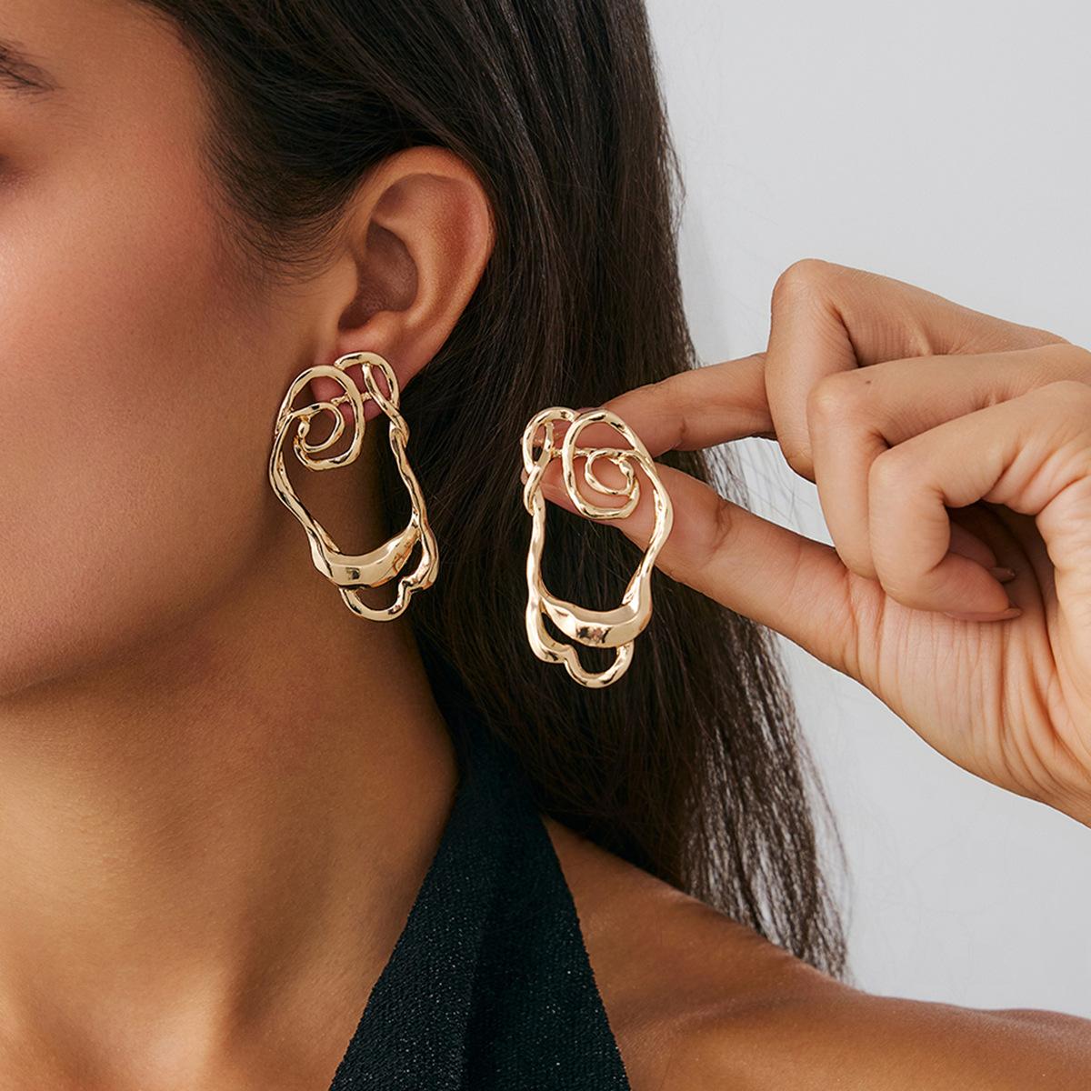 Design Sense Metal Pleated Lace Love Stud Earrings, Stylish Geometric Irregular Petal Earrings