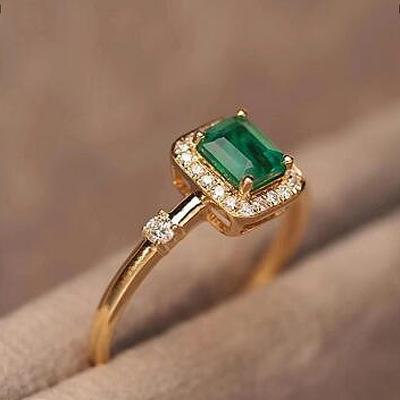 Anello Retro Gioielli Colore Tesoro Moda Europea e Americana Smeraldo Anello da Donna