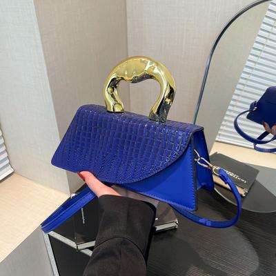 Elegant Women's Handbag: Fashionable, Small Square Crossbody with Unique Autumn 2024 Design and Stylish Personality.