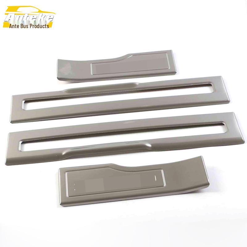 

Range Rover Evoque Stainless Steel Anti-Scratch Scuff Sill Strip Welcome Pedal Decorative Sticker.