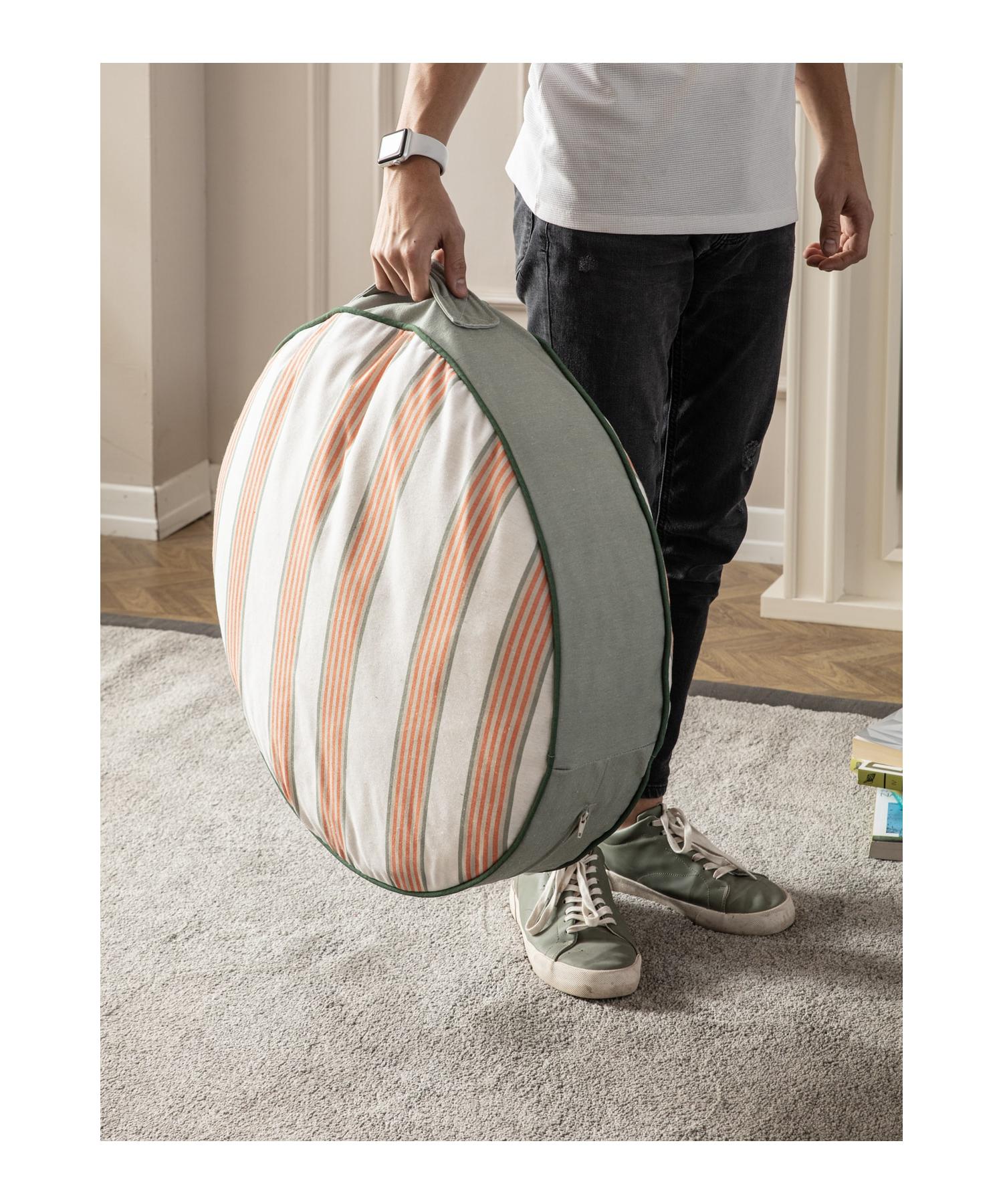 

Декоративная многоцелевая напольная подушка