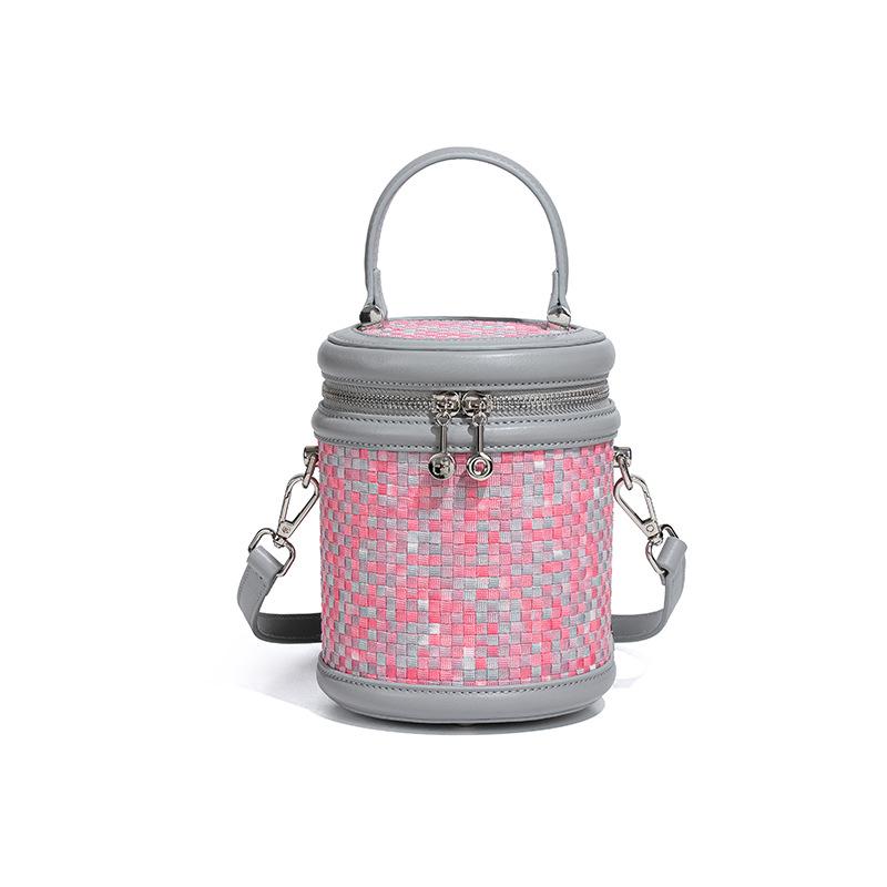 

Portable bucket bag, female contrasting color, new trend woven bag, one shoulder oblique span cosmetic bag, niche versatile cylinder bag
