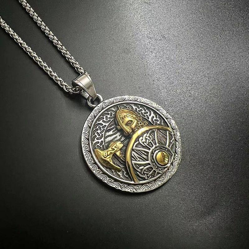 Vysoko kvalitný štít Viking Warrior Axe Shield Titánový oceľový prívesok pre mužov Náhrdelník z nehrdzavejúcej ocele Strieborné šperky Hip Hop Street