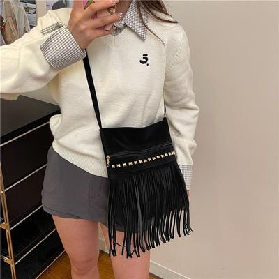 Autumn and Winter New Trend Solid Color Fashion Personalized Rivet Fringed Bag Shoulder Messenger Women's Bag