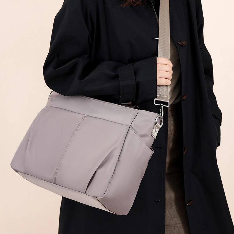 Casual Sewing Feminine Bags for Women  Large Capacity Bags  Young Soft Zipper  Nylon  High Quality