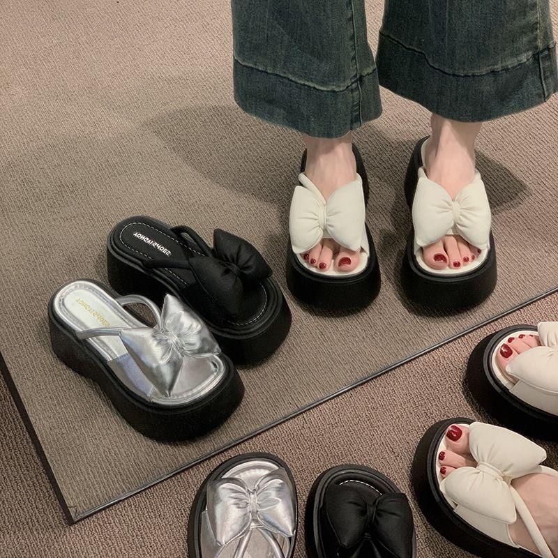Fairy style bow thick sole heightening cool slippers female summer wear 2025 new fashion with skirt beautiful sandals