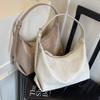 IELGY Work Commuter Large-Capacity Dumpling Bag Fashion Casual One-Shoulder Underarm Bag