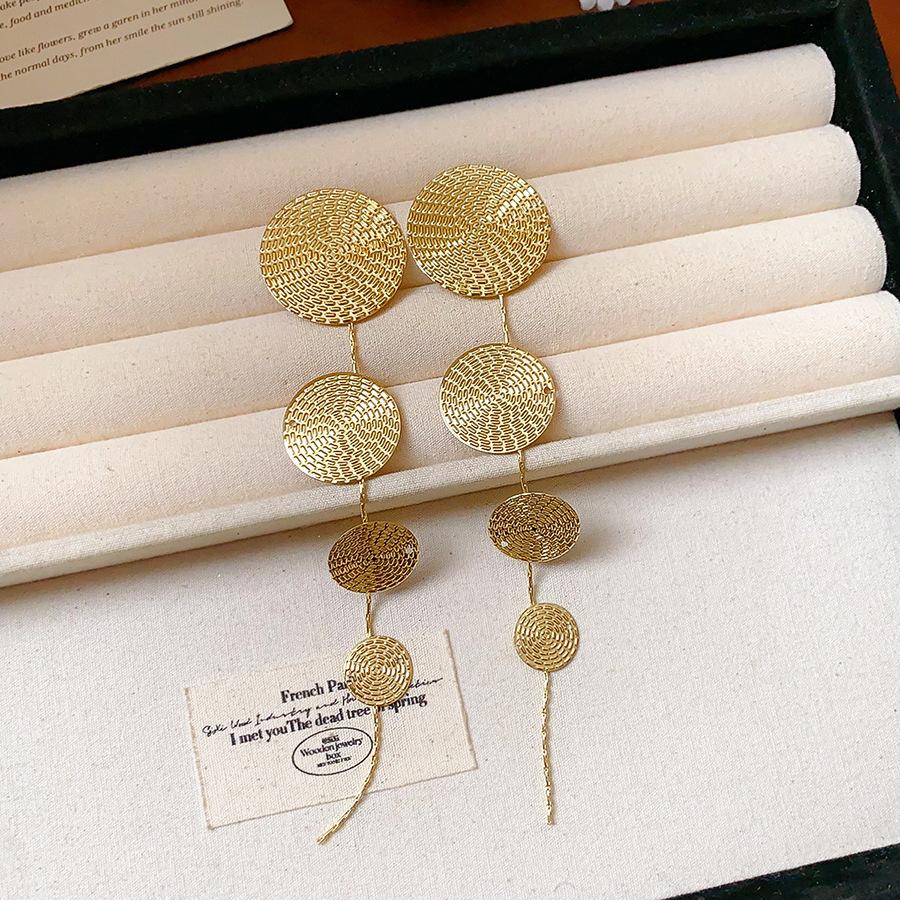 

Silver needle metal texture round fringed earrings hot-selling fashion versatile earrings light luxury high-end earrings women