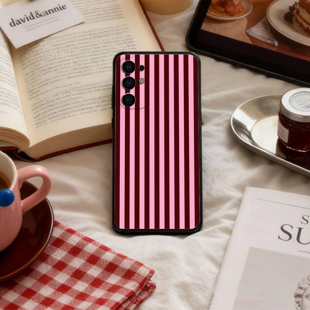 B-Burgundy W-White Stripe    Phone Case For Samsung S 25,24,23,22,30,21,10,9,Ultra,Plus,Lite,FE,4,5 G Soft Black Case