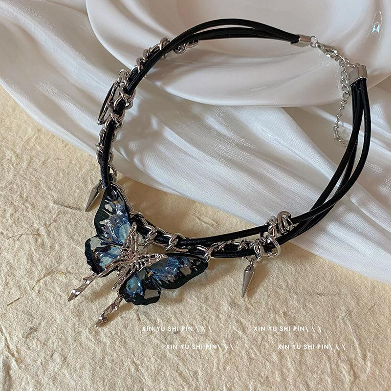 Sweet Cool Heavy Industry Rivet Butterfly Leather Rope Clavicle Chain Personality Diablo Unique Punk Trend Spice Girl Necklace