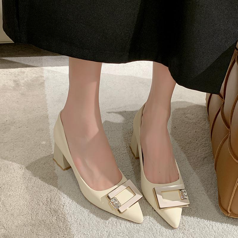 Fashion French Fashion High Heels Female 2024 Autumn New Luxury Rhinestone Temperament Pointed Fine Heel Shallow Mouth Pumps