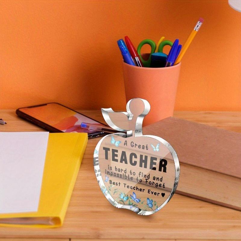 2D Flat "A Great Teacher Is Hard To Find" Acrylic Teacher Appreciation Desk Decor Plaque, Suitable for Wall Decoration, Porch, Room, Villa, Accents Ho
