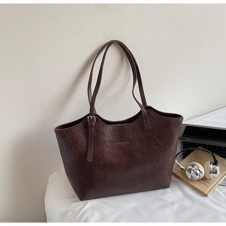 

Премиальная женская сумка-багет под мышкой, новая сумка-мессенджер в ретро-стиле, модная и универсальная, на плечо, большая вместительная сумка-тоут