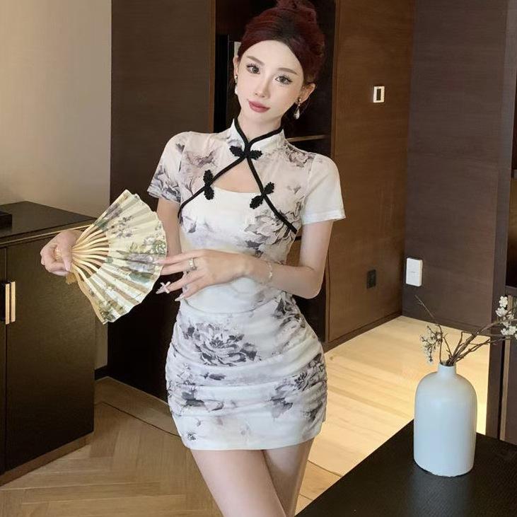 Petite Summer Cheongsam: Sexy Printed Mini Dress with Hollow Pleats & Button-Up Design