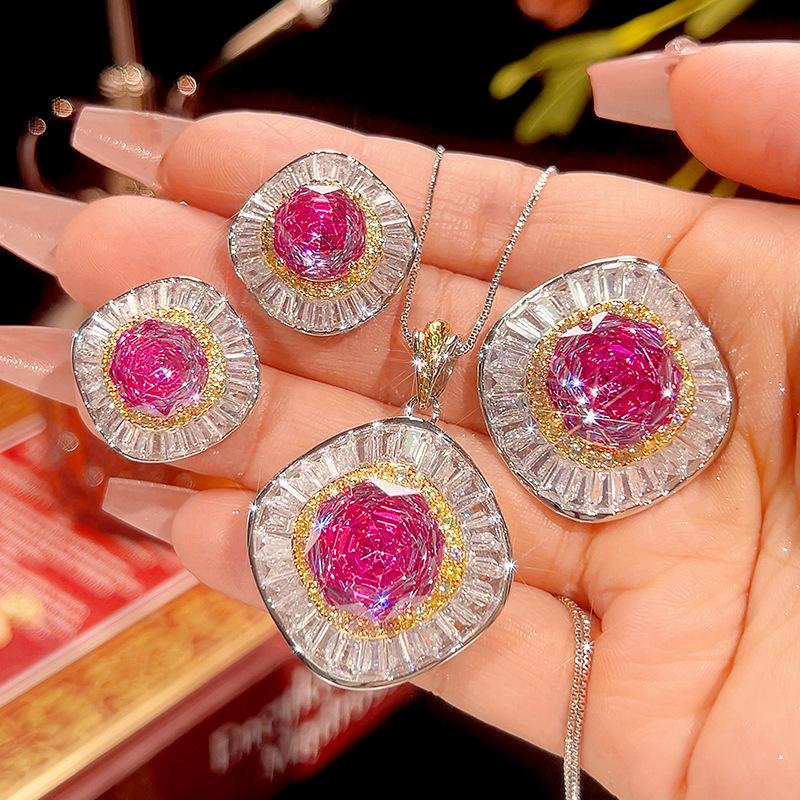 Autumn And Winter Jewelry Copper Bottom Gold-Plated Rose Cut Dragon Fruit Color Temperament Light Luxury Suit Women 14-10M