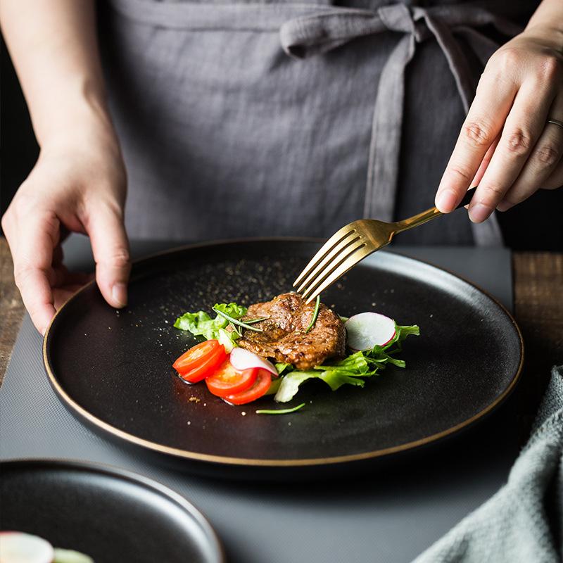 Black Frosted Steak Plate Gold Plated Ceramic Round Western Food Plate Home Cooking Dishes El Restaurant Tableware Kitchen
