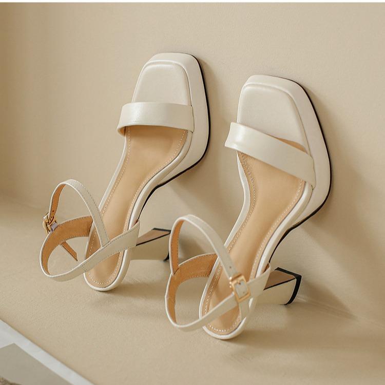 Fashion Thick Soled Women Shoe 2025 Summer One Line Fashion High Heels Waterproof Thick Heels Platform Sandal
