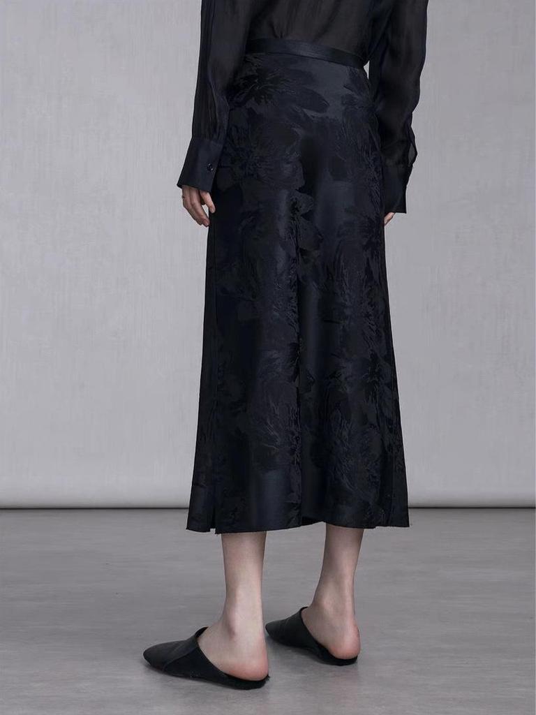Women's Mid-Length Jacquard Silk Skirt - New Chinese Style for Autumn/Winter