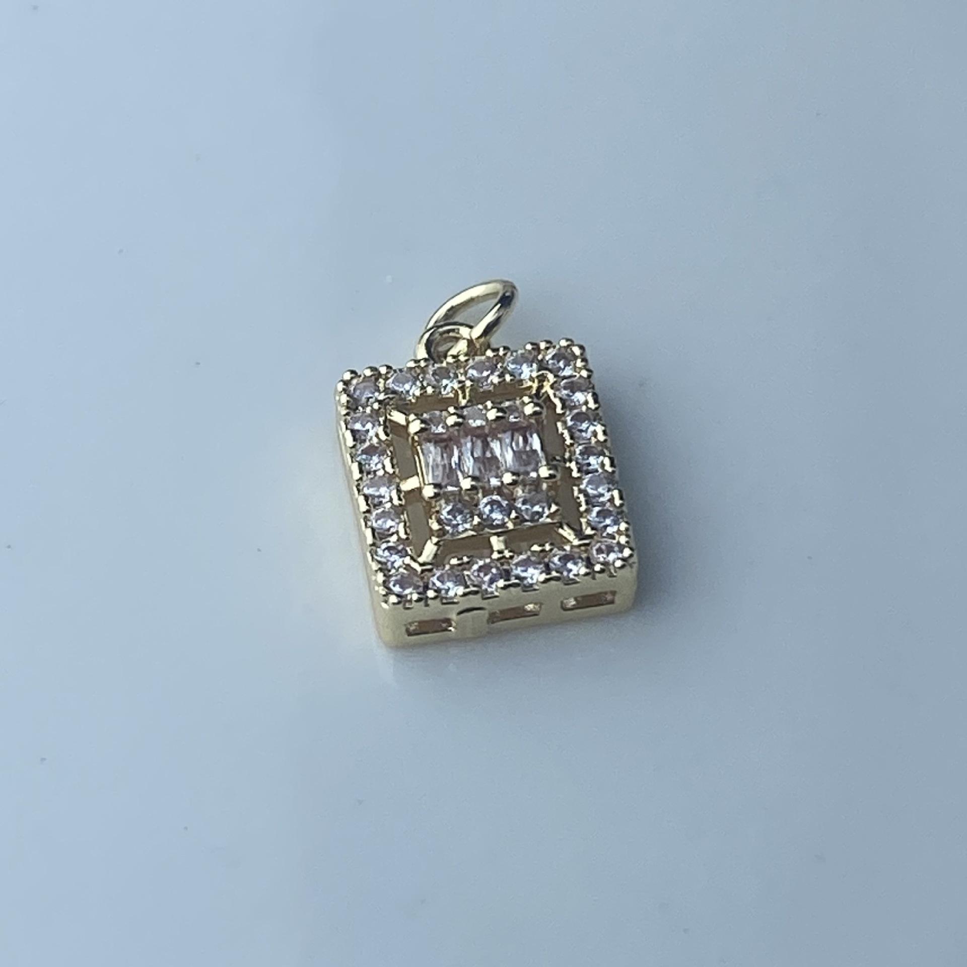 

Color-Preserving Square Cubic Zirconia Diamond Beads for DIY Jewelry and Accessories