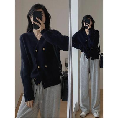 Autumn and Winter Retro Black V-neck Sweater Women's Lazy Style Retro Knitted Cardigan Jacket Top
