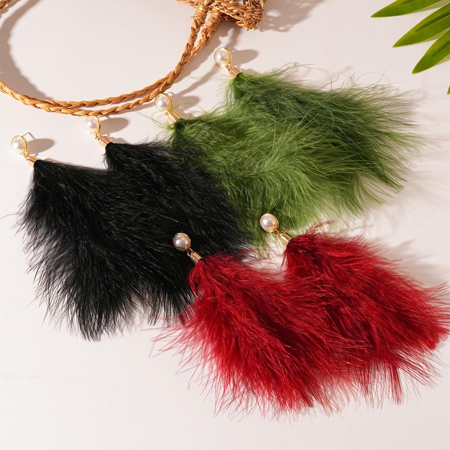 Retro Feather Pearl Silver Earrings: Ethnic Style for Autumn/Winter