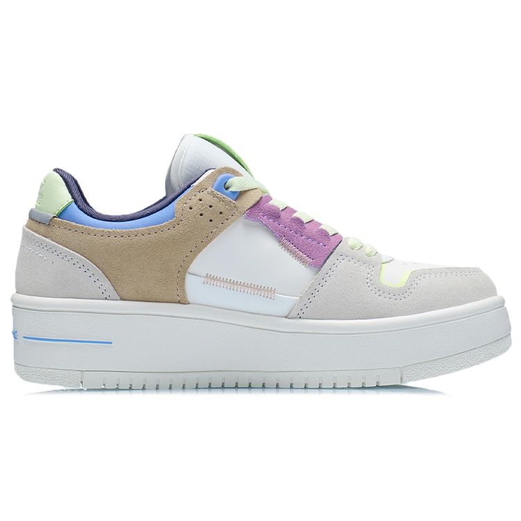 Li Ning Tian Ji Reflective Slip Resistant Durable Lightweight Breathable Low Top Skate Shoes Women Skate Shoes Cloud-White AGCR468-1