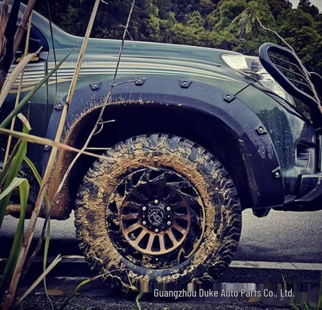 Toyota Prado LC50 (2014-2017) Wide Fender Flares with Rivets