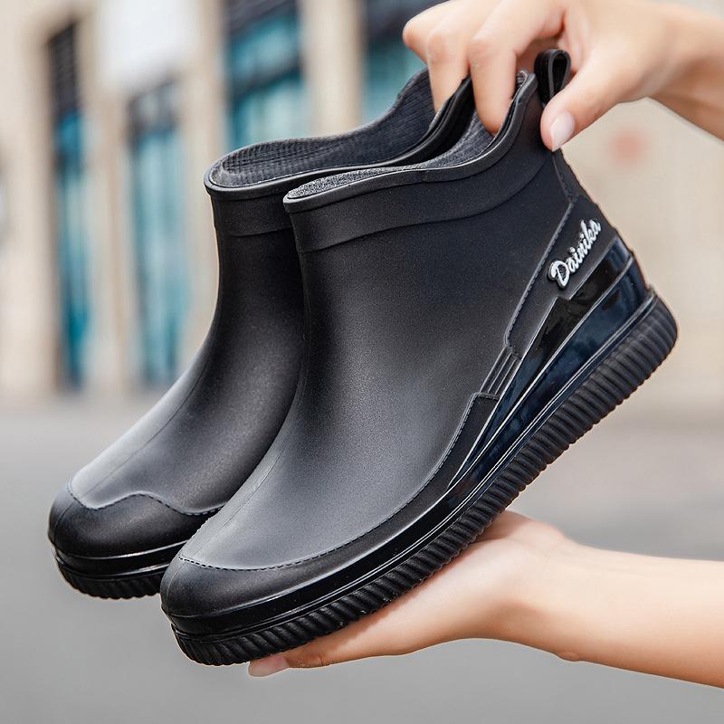 

Fashion low-top rain shoes women s short tube non-slip waterproof shoes adult outdoor kitchen work math student rubber shoes women 36 чорний