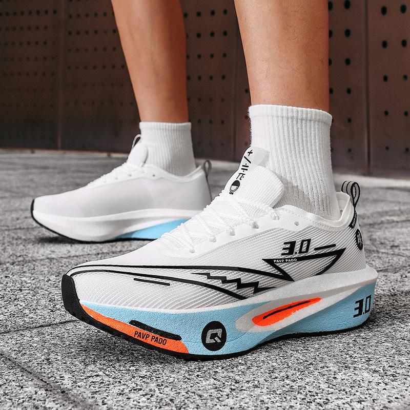 New cushioning running shoes men's breathable carbon board sports shoes men's and women's casual shoes