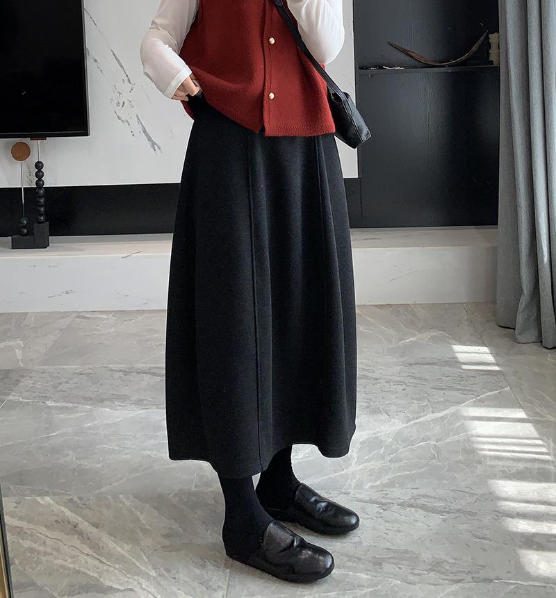 Elegant High-Waisted A-line Midi Skirt for Autumn/Winter - Versatile Wool Blend, Bud-Shaped and Slimming Design for Women