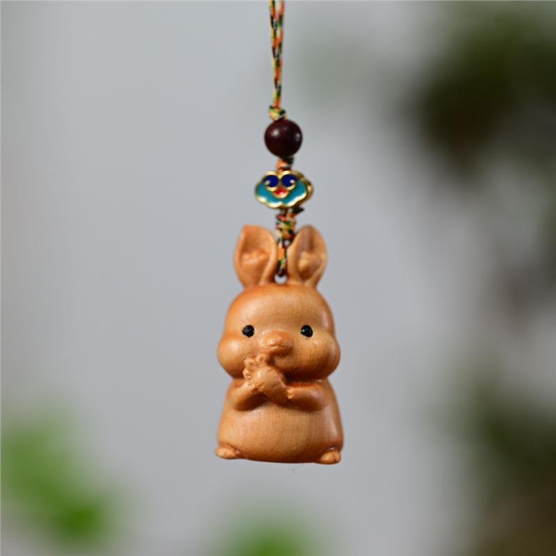 Thuja Twelve Zodiac Carving Wooden Pendant Chinese Zodiac Wood Carving Figurines Bag Decoration Gifts for Family Couple