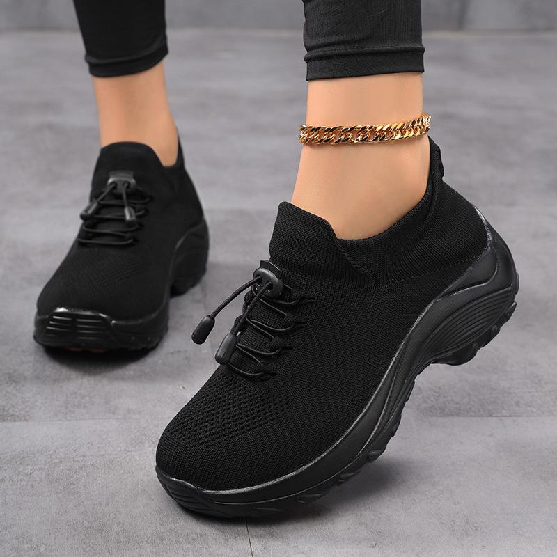 Non-slip Large Size Women's Shoes Fashionable Mother's Shoes Socks Shoes Casual Flying Knit Sports Shoes Light Rocking Shoes