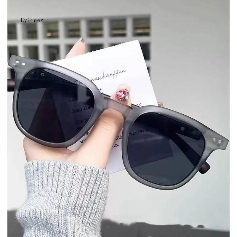 Female's Fashion Square Sunglasses UV 400 Protection Eye Protection Riding Sunglasses Classic Male's Large Frames Outdoor Driving Use Sunglasses