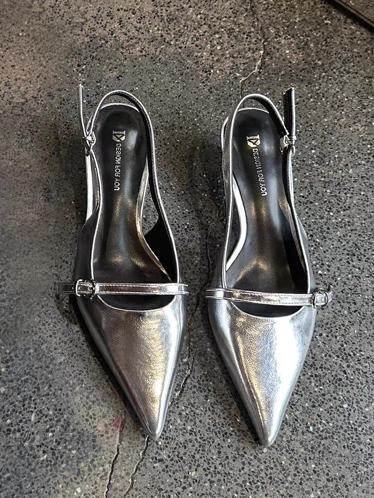 Pointed thin heel medium heel shoes women's 2025 spring and summer new one-word belt buckle low heel bag head sandals single shoes