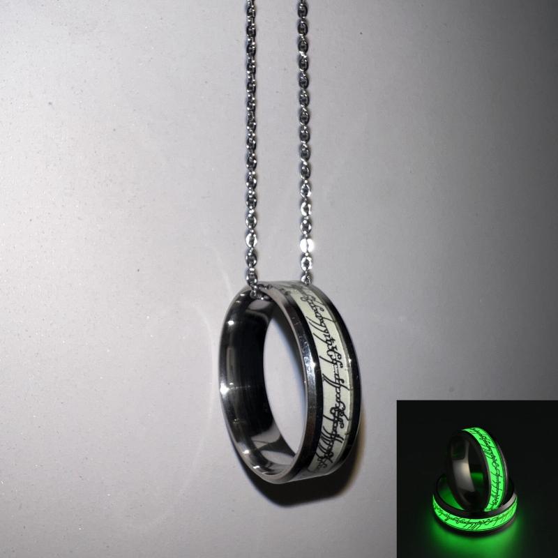 Lord of the one Rings thick chain advanced pearl chain movie with the same necklace ring hip-hop 3D carving inside and outside.