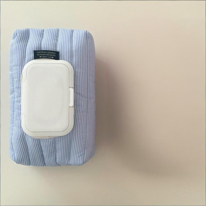 

Striped Quilted Wet Wipe Pouch Portable Pull Out Tissue Bag Multipurpose Wet Tissue Case Living Room Organizer