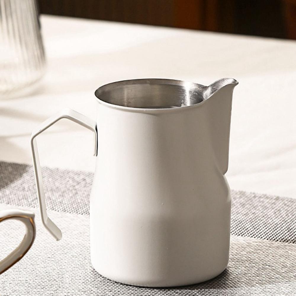 304 Stainless Steel Milk Frothing Pitcher 450ml 350ML Coffee Steaming Pitcher Olecranon Type Outlet Milk Frother Cup