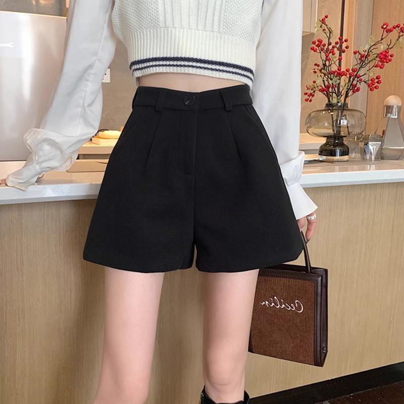2024 Women's High-Waisted Woolen Shorts: A-Line, Slimming, Thickened, Black Casual Pants for Autumn & Winter Wear