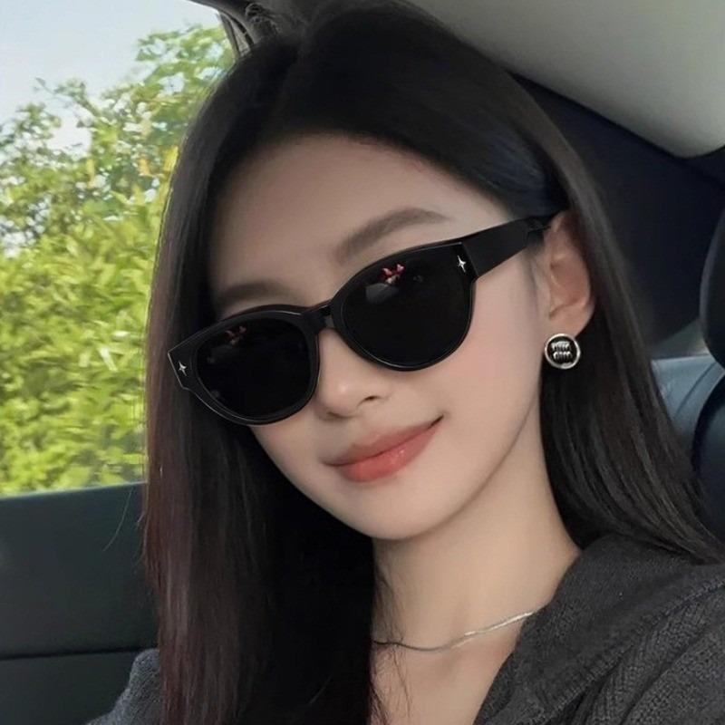 Korean New Style Cat Eye Sunglasses Fever Black Sunglasses Holiday Travel Men and Women Glasses Myopia